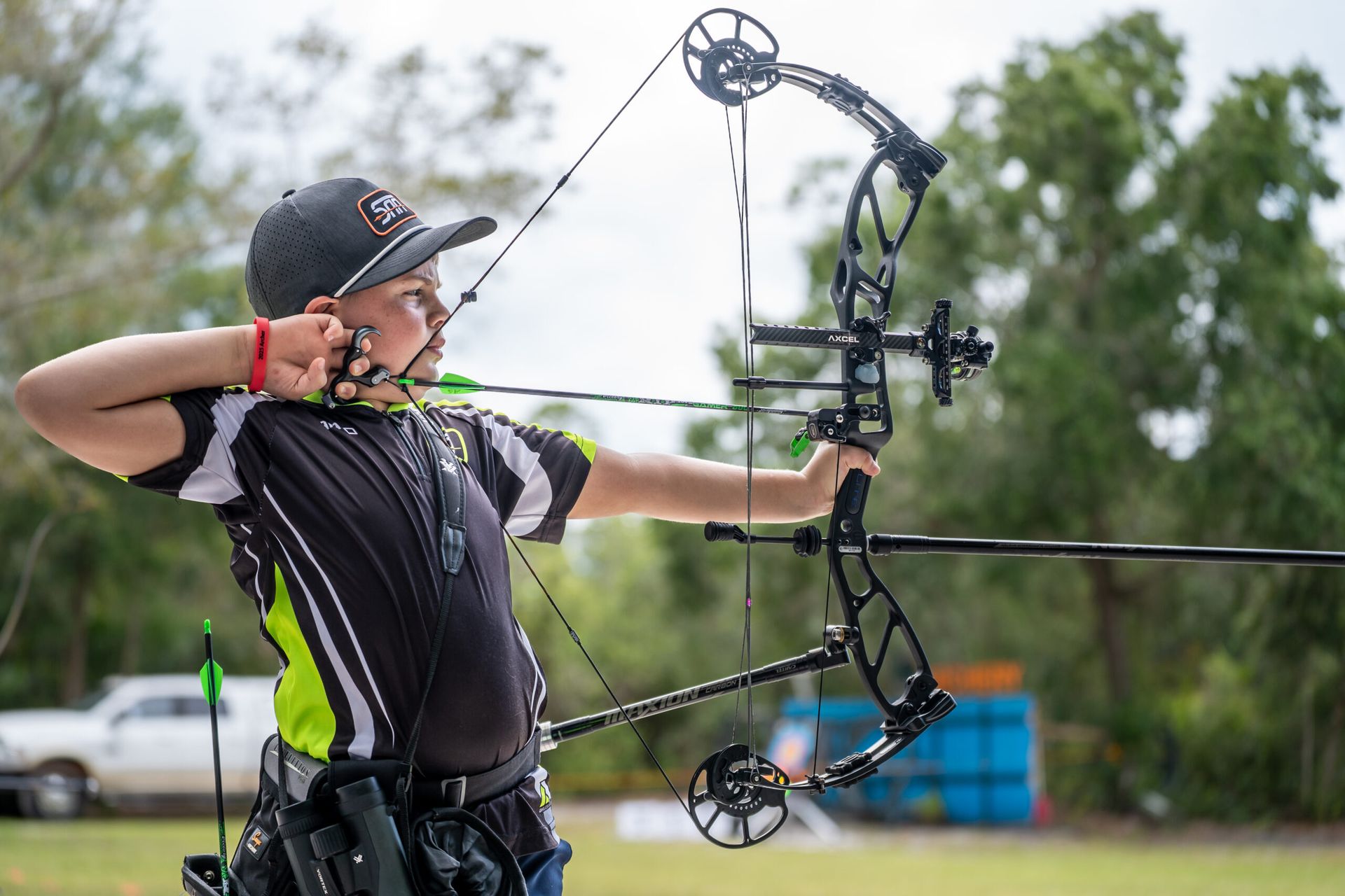 Custom compound bow build at Archery Sarasota, Elite Archery dealer in Sarasota, Florida